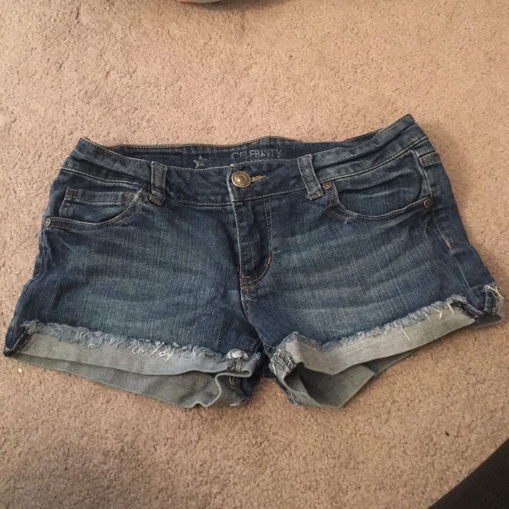 Celebrity Pink Jean shorts size 7